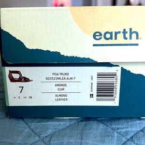 Earth brand, Pisa Truro, almond leather sandals, size 7